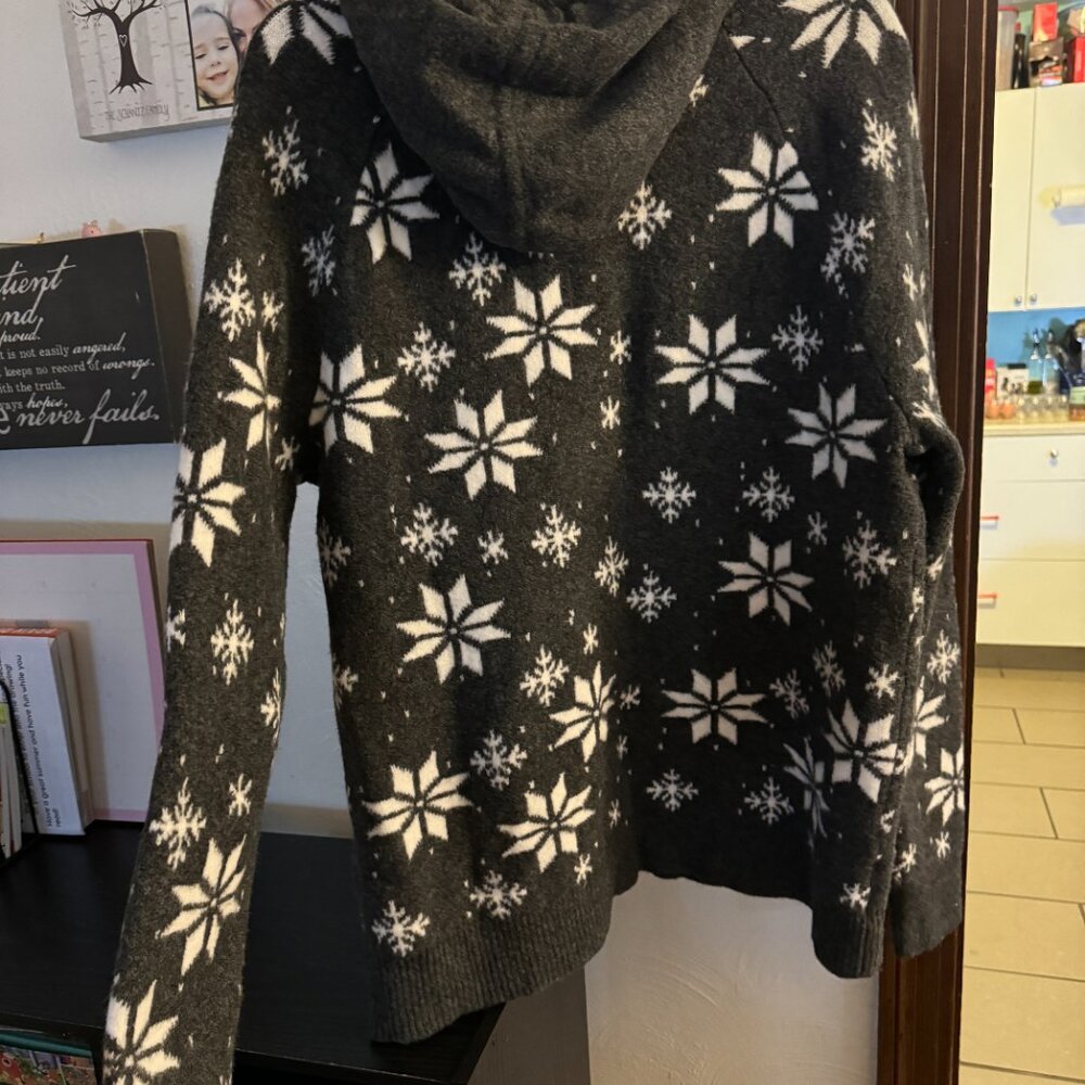 Loft Snowflake Sweater - Picture 4 of 4